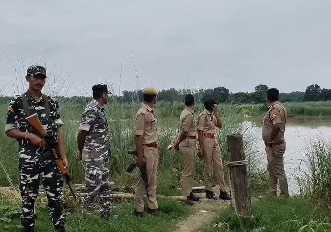 Heavy Police Vigil Along Indo-Nepal Border in Tikunia, Patrolling Intensified
