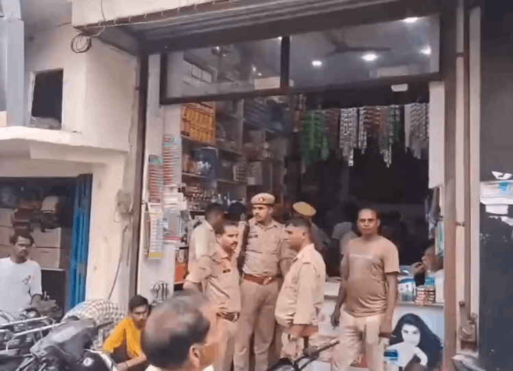 Major Theft in Badaun Market, Burglars Target Four Shops