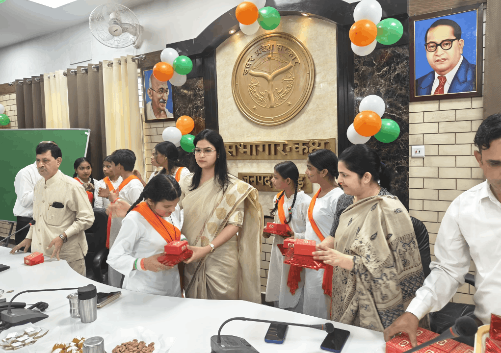 Flag Hoisted at Collectorate on 80th Independence Day, Students Honoured for Cultural Performances