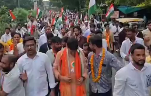 Grand Tiranga Yatra Held in Kalyanpur Ahead of Independence Day, Tribute Paid to Martyrs and Veterans