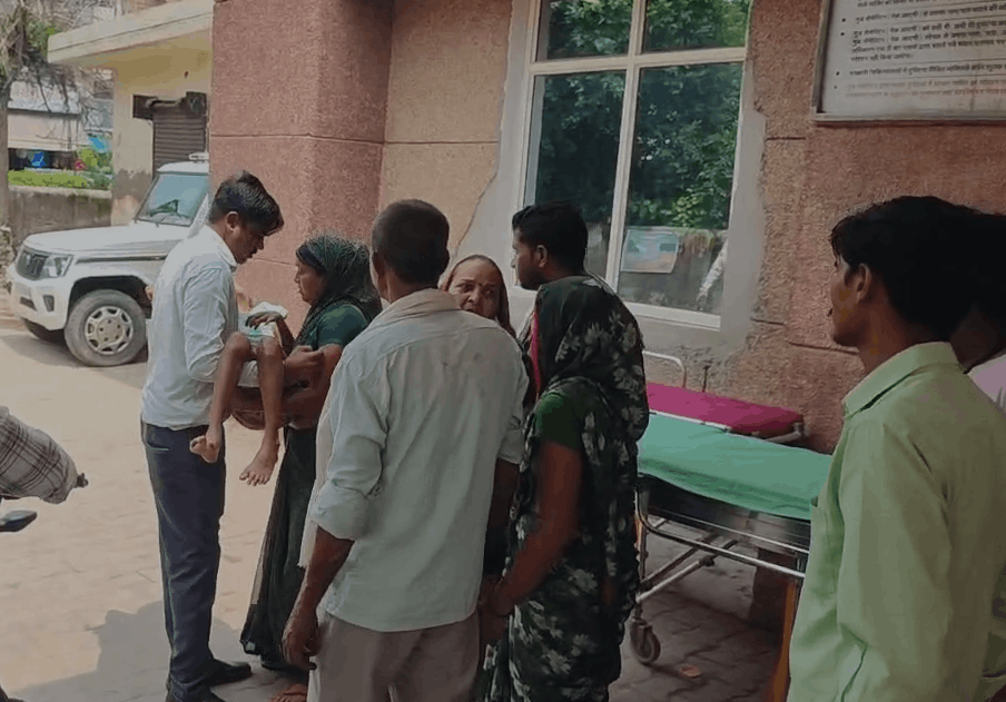Etah: Five Girls Injured After House Balcony Collapses in Nagla Bhagat Village