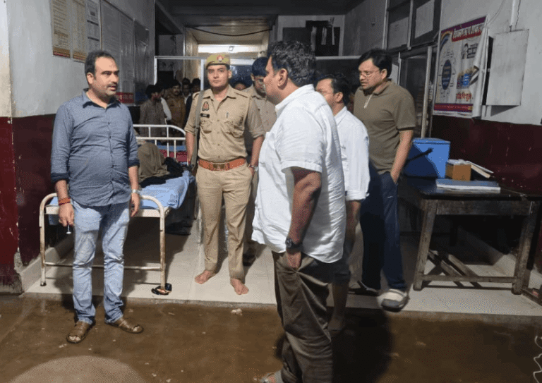 Sitapur DM Inspects Reusa CHC Amid Heavy Rain, Reviews Healthcare Arrangements