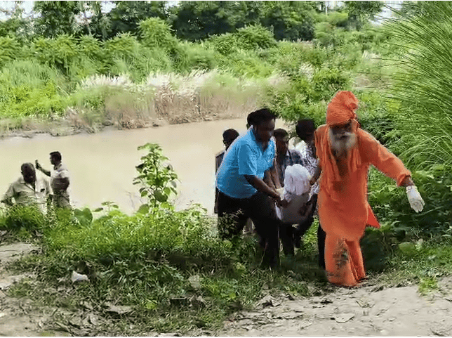 Body of Unidentified 50-Year-Old Man Found in Canal in Kushinagar