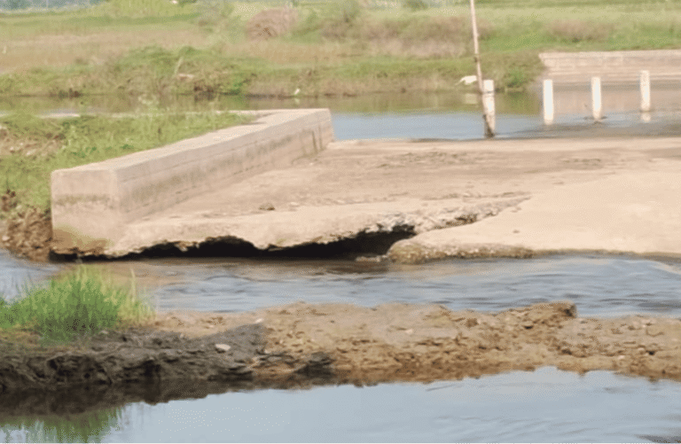 ₹26 Lakh Causeway Damaged After First Rain in Jalaun, Villagers Demand Probe