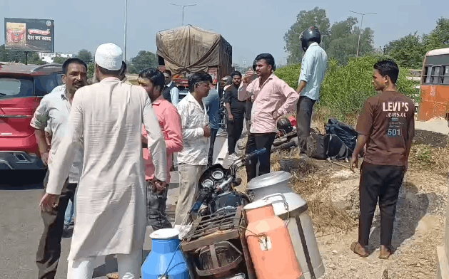 Bike Hits Divider in Moradabad, Younger Brother Killed, Elder Brother Injured