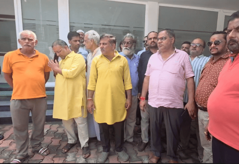 Hamirpur Firing Case: Traders’ Association Meets SP, Claims Businessman Acted in Self-Defence