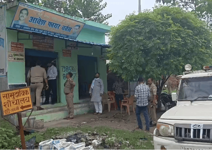 Sitapur Administration Inspects Firecracker Factory After Kaushambi Blast, Safety Review Underway
