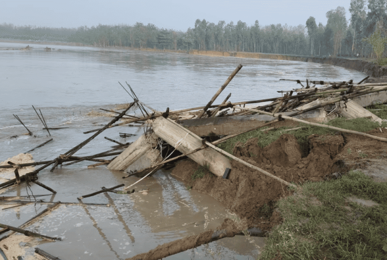 ₹3.97 Crore Under-Construction Water Tank Collapses into River in Bareilly