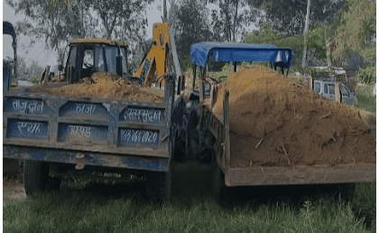 Bulandshahr: Major Crackdown on Illegal Mining, Three Soil-Laden Tractor Trolleys Seized