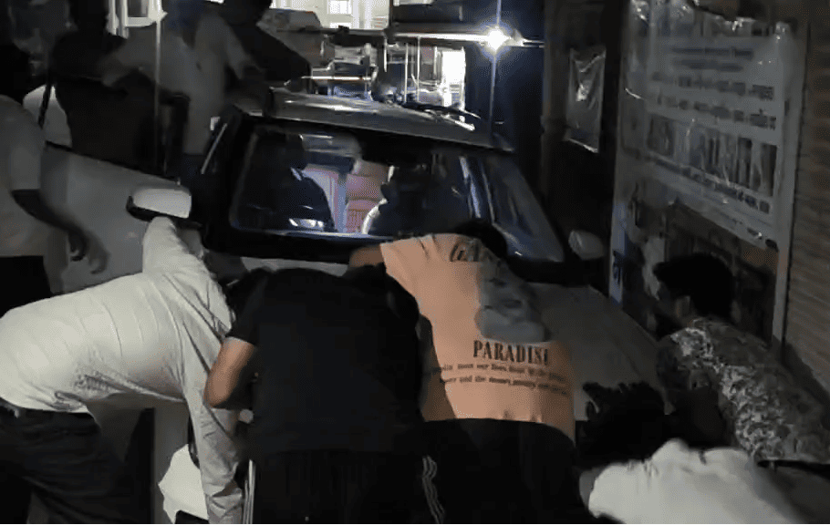 Speeding Creta SUV Crashes Into Roadside Shop in Etah, Major Mishap Averted
