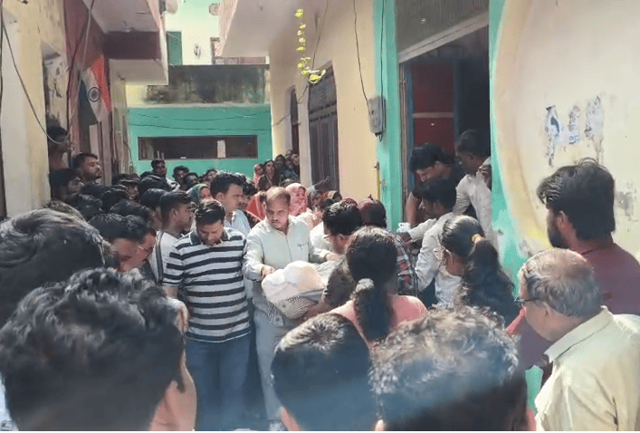 Auraiya Student Killed in Delhi Satya Niketan Tragedy, Family Mourns as Body Reaches Home
