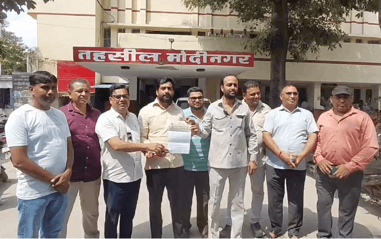Modinagar Traders Oppose Proposed MDR Charges, Submit Memorandum to Prime Minister